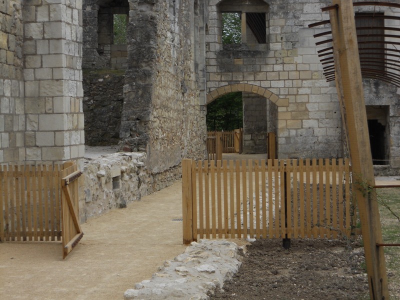 Amenagement des jardins du Prieure de Saint Cosme2