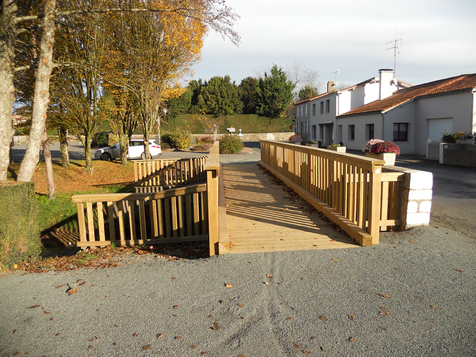 MORMAISON-passerelle-bois-loisirs-creations-3