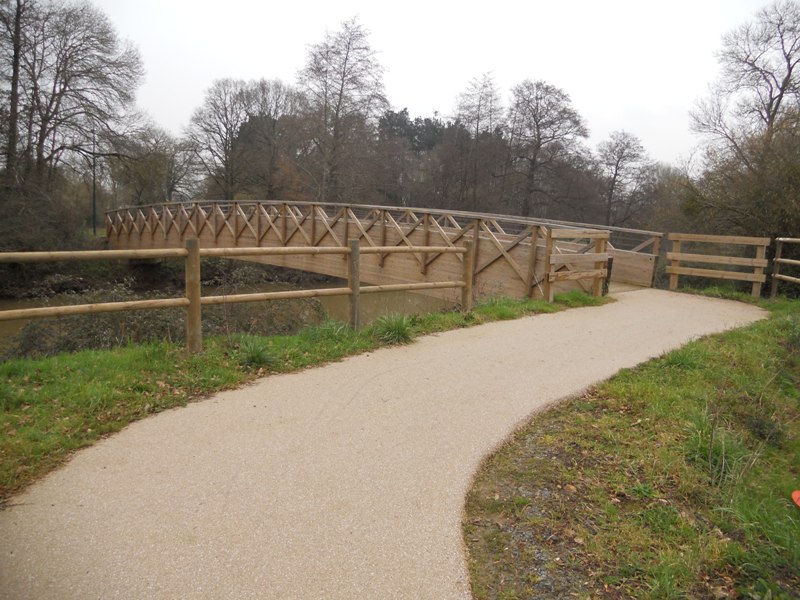 passerelle en lamelle colle saint colomban4