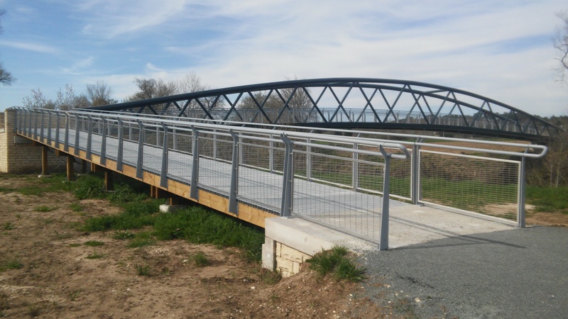 passerelle en pin traite 010101