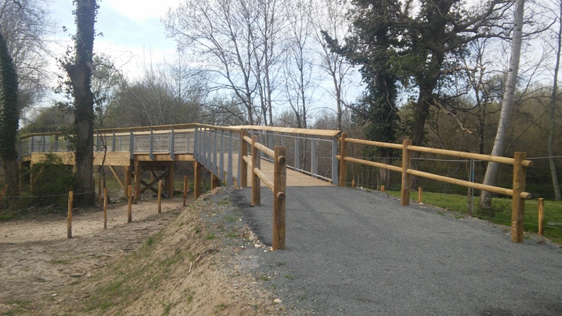 passerelle en pin traite 010102