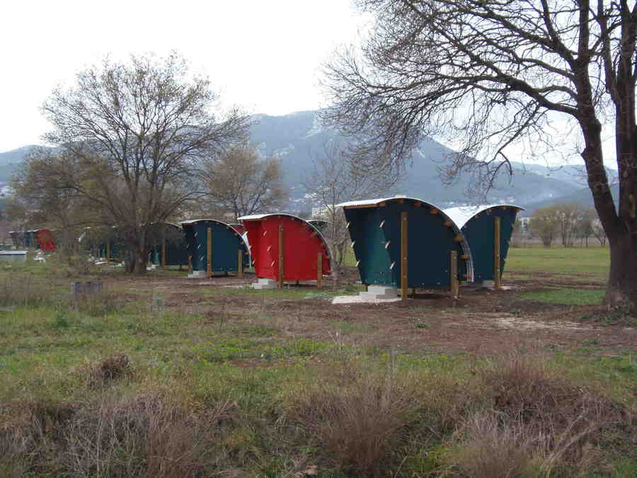 Abris de jardins familiaux 83