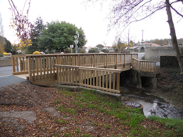 Passerelle bois - MORMAISON