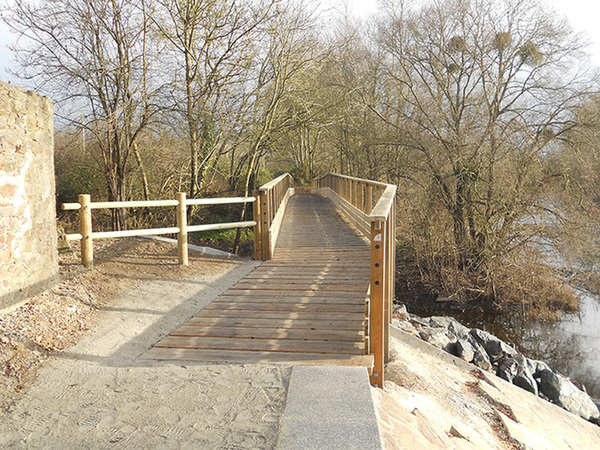 Passerelle bois - ST-HERBLON