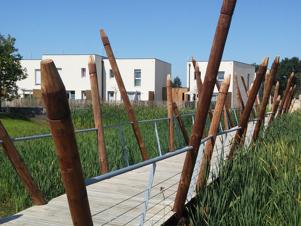 Passerelle bois/métal - ST SYLVAIN D'ANJOU