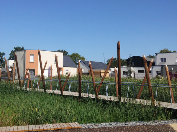 Passerelle bois/métal - ST SYLVAIN D'ANJOU